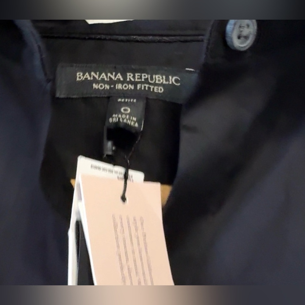 Banana Republic Non-Iron Fitted Black Button Front Shirt Size 0 NWT - Picture 3 of 6